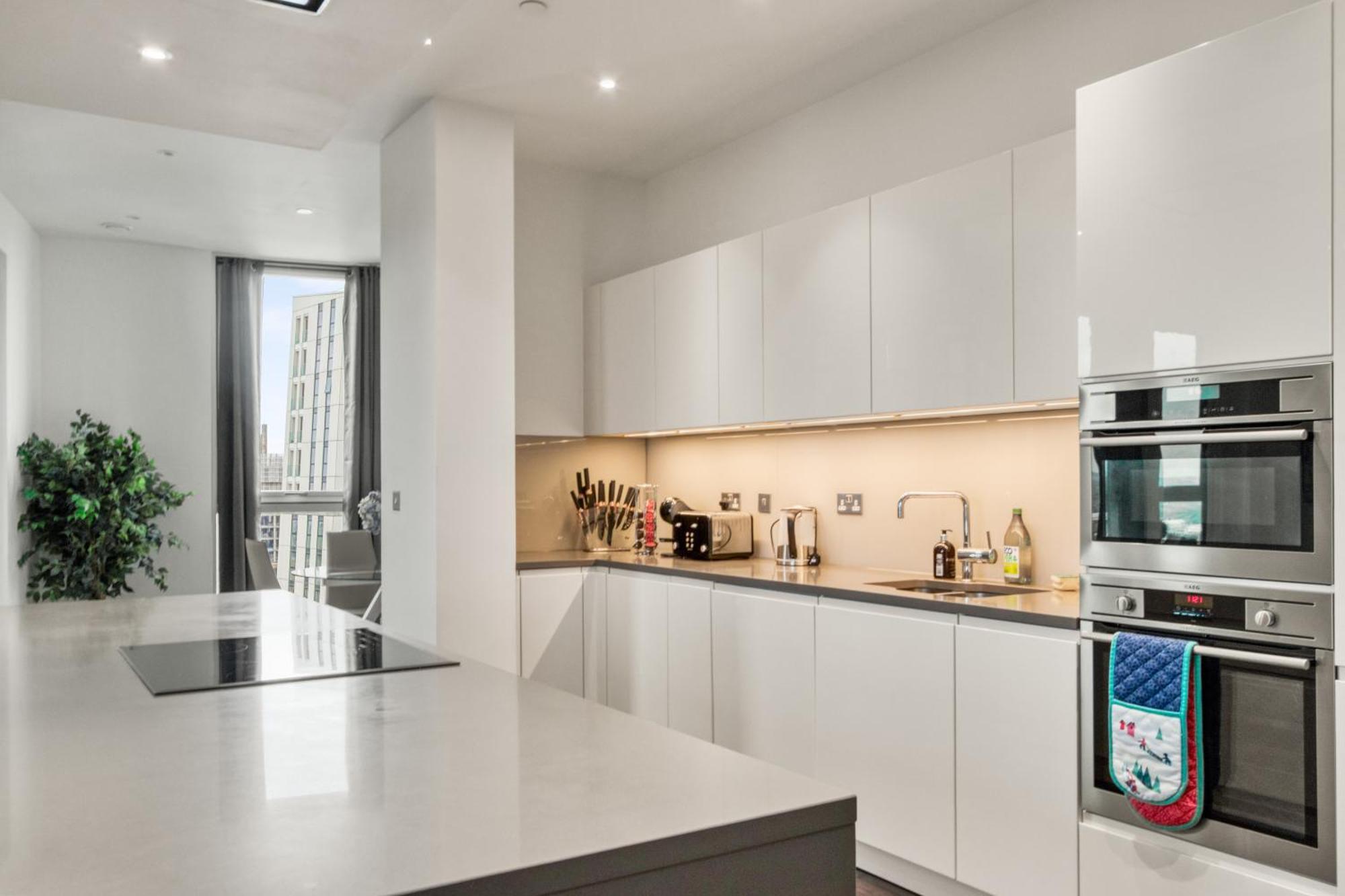 شقة Stunning 360º View Luxurious Penthouse لندن المظهر الخارجي الصورة